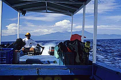 Im Tauchboot - Celebes Divers - (c) Armin Trutnau